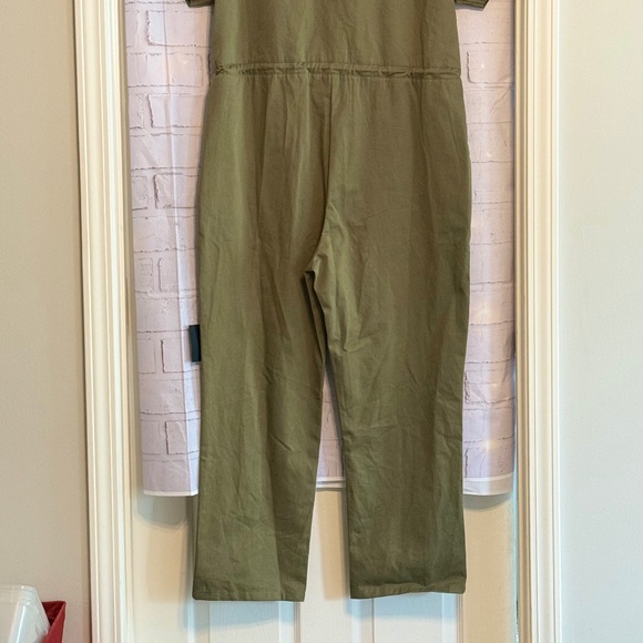 Lulu's Olive Green Utility Jumpsuit with Drawstring waist- Size XL NWT - Picture 4 of 8